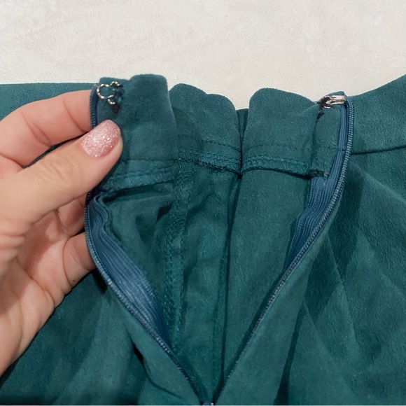 SHEIN Women’s Lace-Up Front Dual Pocket Suede Mini Skirt - teal / green, size S - Picture 4 of 5